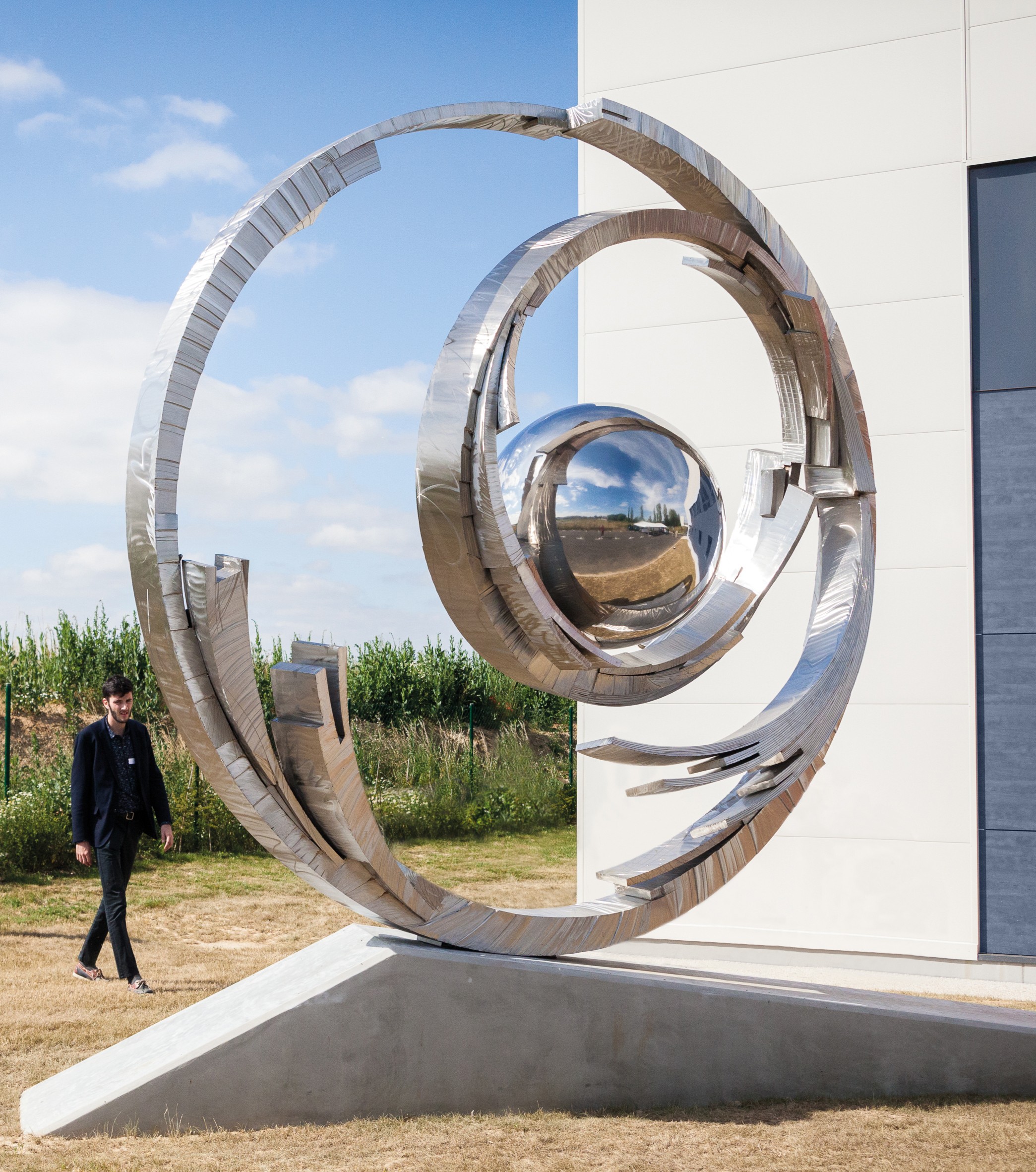 Sculpture-inox-DELL (1)